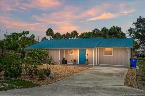 2495 NE Hickory Avenue Jensen Beach FL 34957