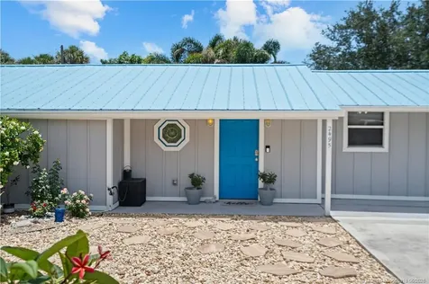2495 NE Hickory Avenue Jensen Beach FL 34957