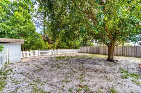 1240 SE Saint Lawrence Way Stuart FL 34997