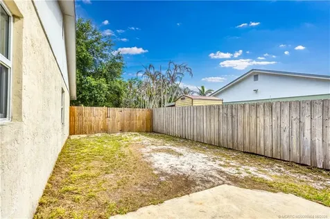 1240 SE Saint Lawrence Way Stuart FL 34997