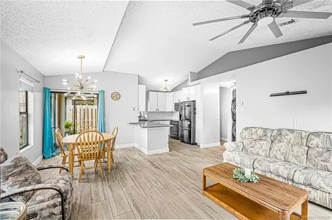 2826 Stoneway Lane Fort Pierce FL 34982