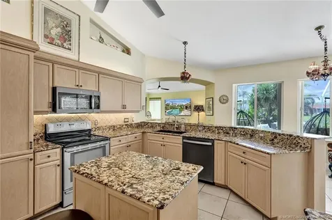 460 NE Cornwall Avenue Port St Lucie FL 34983