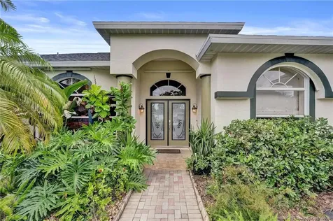 460 NE Cornwall Avenue Port St Lucie FL 34983