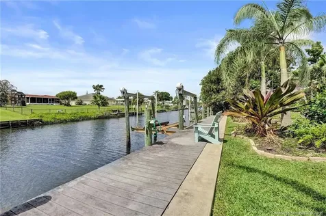 460 NE Cornwall Avenue Port St Lucie FL 34983