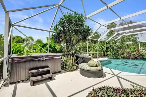 460 NE Cornwall Avenue Port St Lucie FL 34983