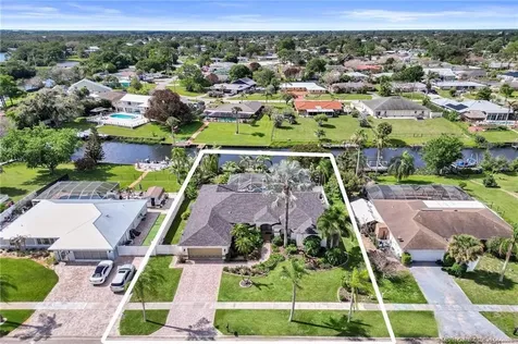 460 NE Cornwall Avenue Port St Lucie FL 34983