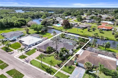460 NE Cornwall Avenue Port St Lucie FL 34983