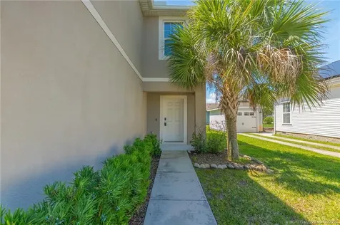 3351 Liberty Square Way Fort Pierce FL 34982