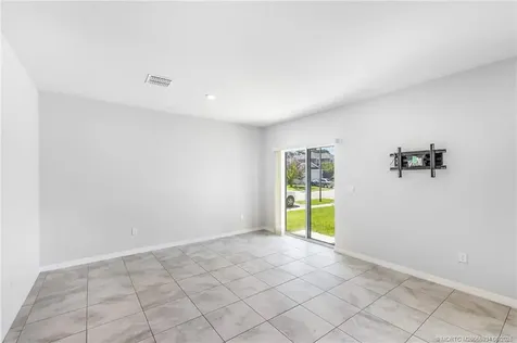 3351 Liberty Square Way Fort Pierce FL 34982