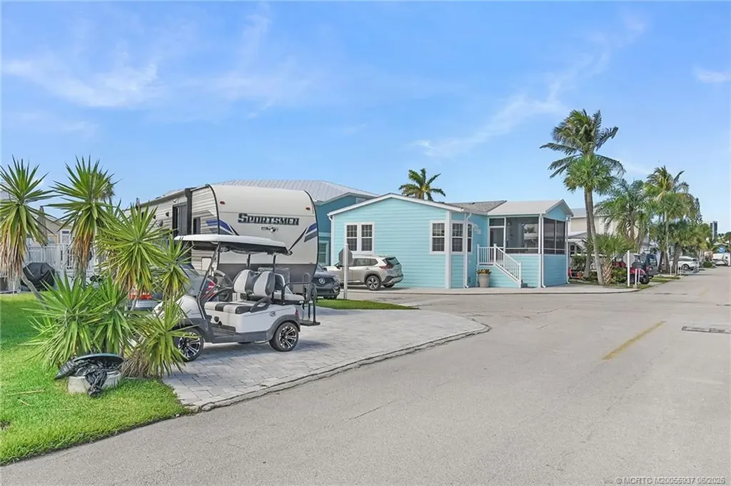 944 Nettles Boulevard Jensen Beach FL 34957