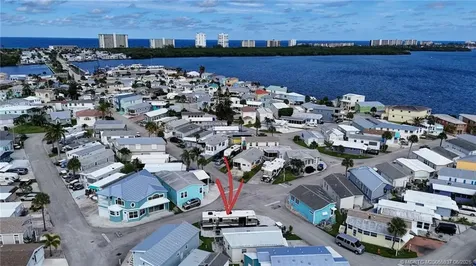 944 Nettles Boulevard Jensen Beach FL 34957