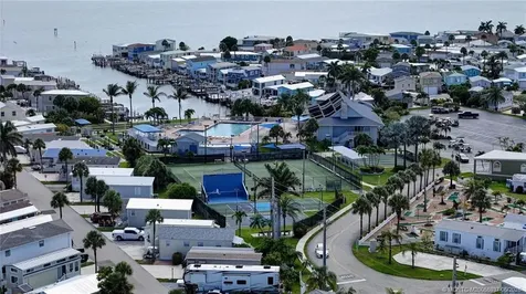 944 Nettles Boulevard Jensen Beach FL 34957