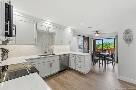 164 SE Crestwood Circle Stuart FL 34997