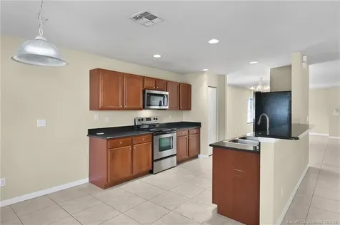1952 SW Providence Place Port St Lucie FL 34953
