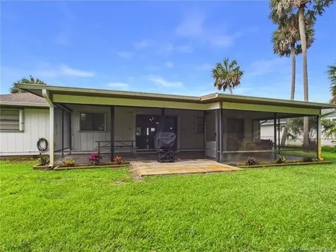 662 Vocelle Avenue Sebastian FL 32958