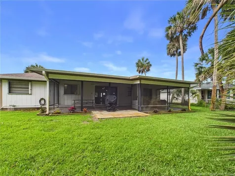 662 Vocelle Avenue Sebastian FL 32958
