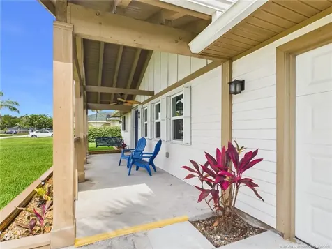 662 Vocelle Avenue Sebastian FL 32958