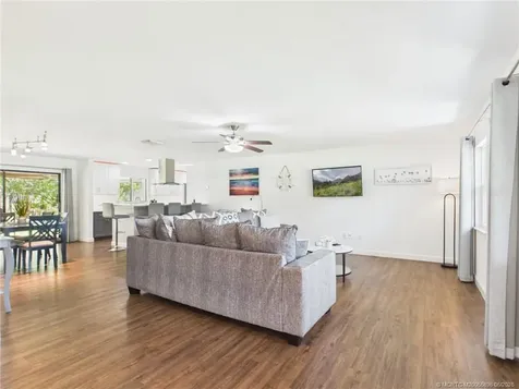662 Vocelle Avenue Sebastian FL 32958