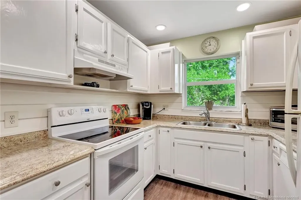 1225 NW 21st Street Stuart FL 34994