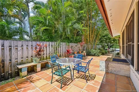 351 SE Flamingo Avenue Stuart FL 34996