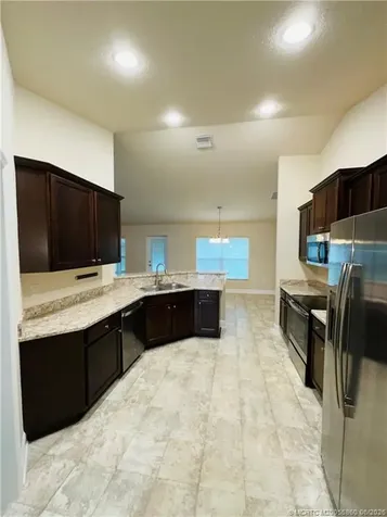 3273 SW Rosser Boulevard Port St Lucie FL 34953