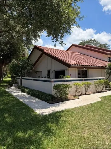 6131 SE Martinique Drive Stuart FL 34997