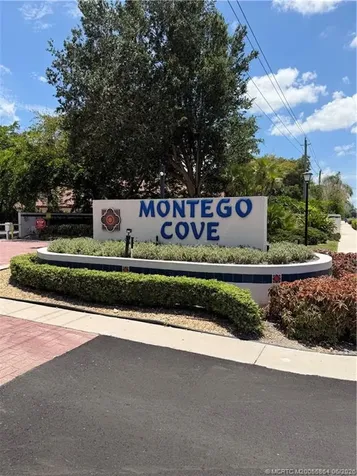 6131 SE Martinique Drive Stuart FL 34997