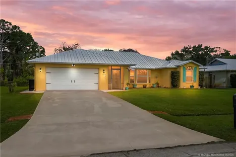 144 SW Exmore Avenue Port St Lucie FL 34983