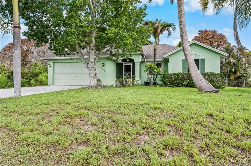 645 SW Nichols Terrace Port St Lucie FL 34953