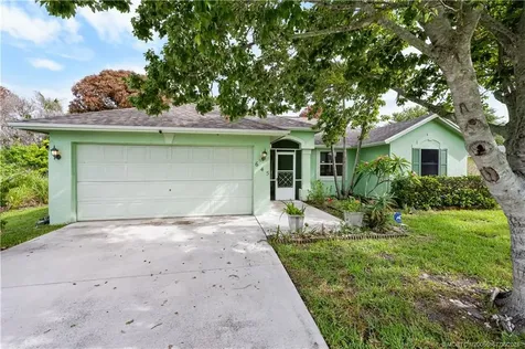 645 SW Nichols Terrace Port St Lucie FL 34953