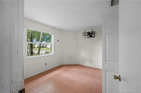 645 SW Nichols Terrace Port St Lucie FL 34953