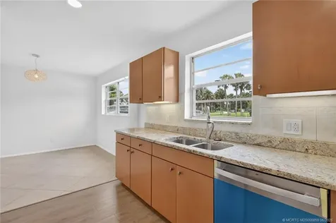 2 Lake Vista Trail Port St Lucie FL 34952