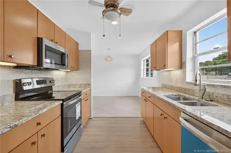 2 Lake Vista Trail Port St Lucie FL 34952