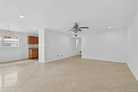 2 Lake Vista Trail Port St Lucie FL 34952
