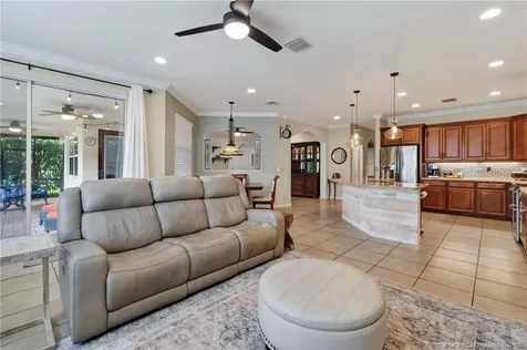 476 NW Windflower Terrace Jensen Beach FL 34957