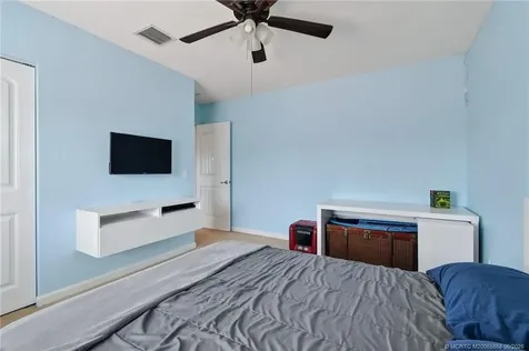 476 NW Windflower Terrace Jensen Beach FL 34957