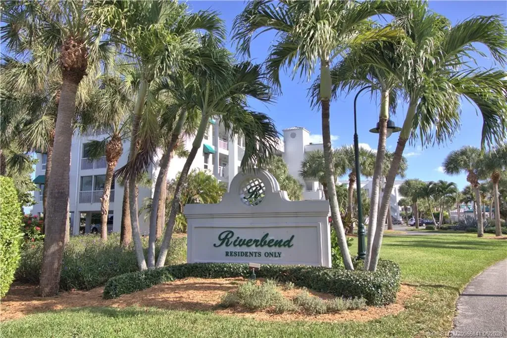 184 NE Edgewater Drive Stuart FL 34996
