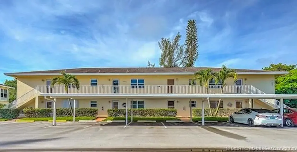 2950 SE Ocean Boulevard Stuart FL 34996