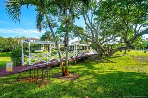 2950 SE Ocean Boulevard Stuart FL 34996