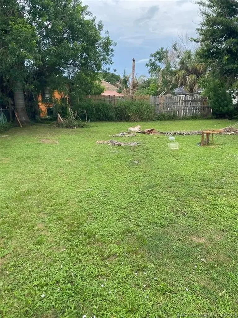 5659 SE 44th Avenue Stuart FL 34997