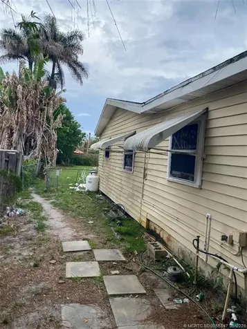 5659 SE 44th Avenue Stuart FL 34997