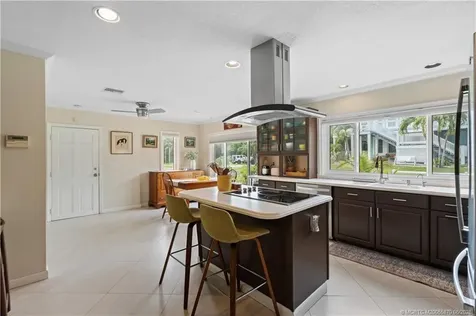 5188 NE Shore Village Terrace Stuart FL 34996