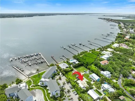 5188 NE Shore Village Terrace Stuart FL 34996