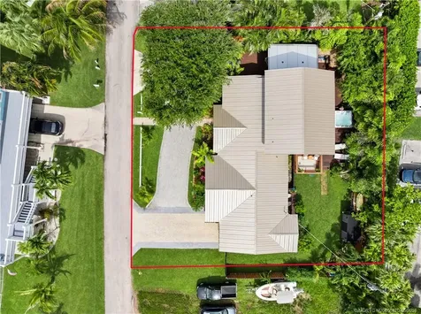 5188 NE Shore Village Terrace Stuart FL 34996
