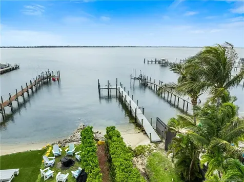 5188 NE Shore Village Terrace Stuart FL 34996