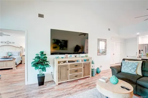 2950 SE Ocean Boulevard Stuart FL 34996