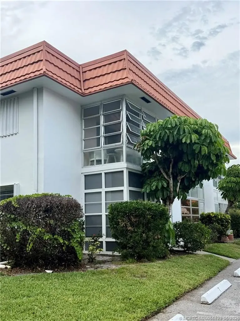 2600 SE Ocean Boulevard Stuart FL 34996