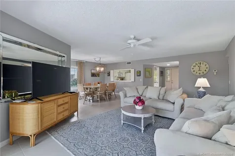 5152 SE Club Way Stuart FL 34997