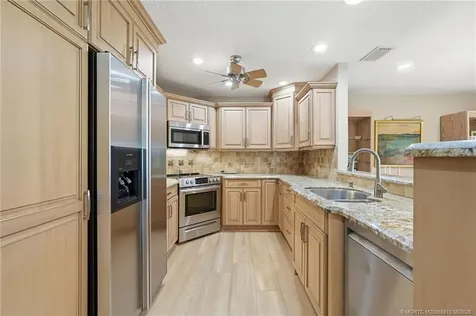 5600 SE Foxcross Place Stuart FL 34997