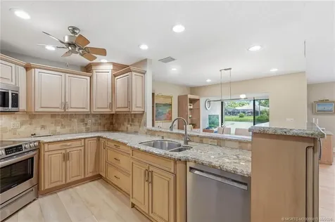 5600 SE Foxcross Place Stuart FL 34997